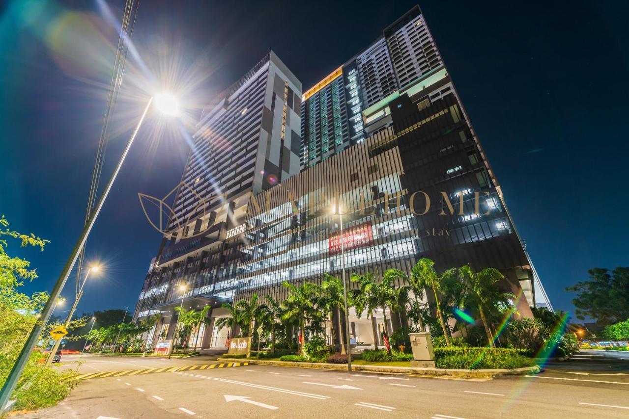 The Apple Melaka Apartment Екстериор снимка