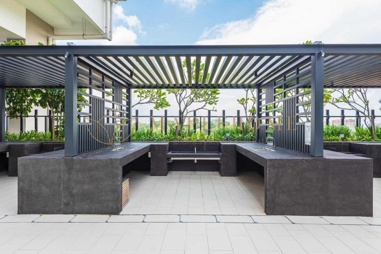 The Apple Melaka Apartment Екстериор снимка