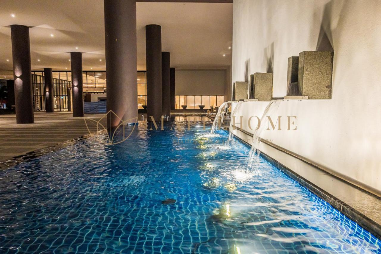 The Apple Melaka Apartment Екстериор снимка