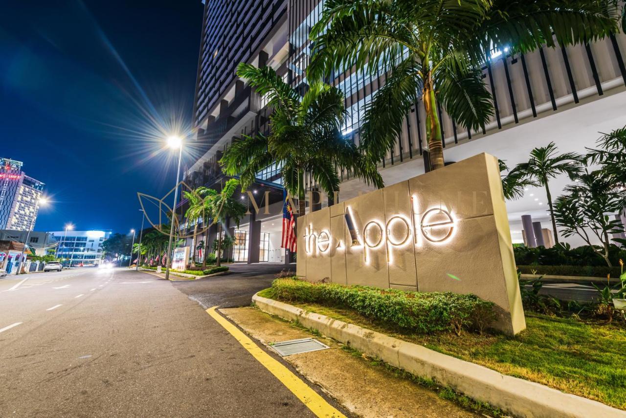 The Apple Melaka Apartment Екстериор снимка